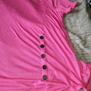 Emery Rose Women's T-Shirt Pink‎ Button Accented Size 3XL S/S Shirt